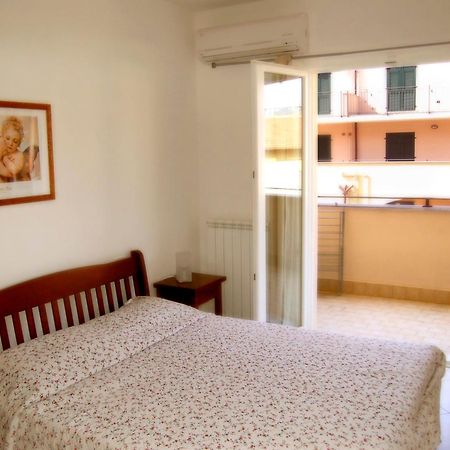 Apartment Cala Azzurra - Imp312 By Interhome Imperia Dış mekan fotoğraf