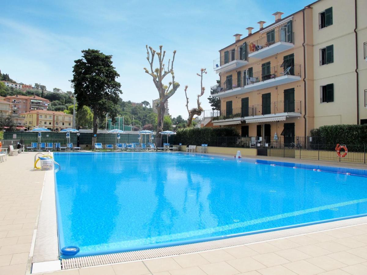 Apartment Cala Azzurra - Imp312 By Interhome Imperia Dış mekan fotoğraf